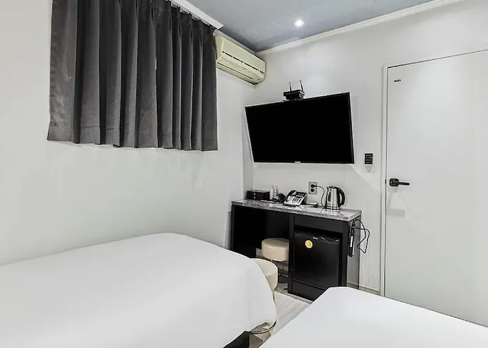 Wo Yongsan Station 3* Seul
