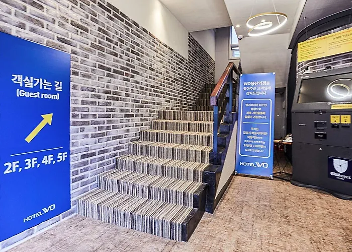 Wo Yongsan Station Seul