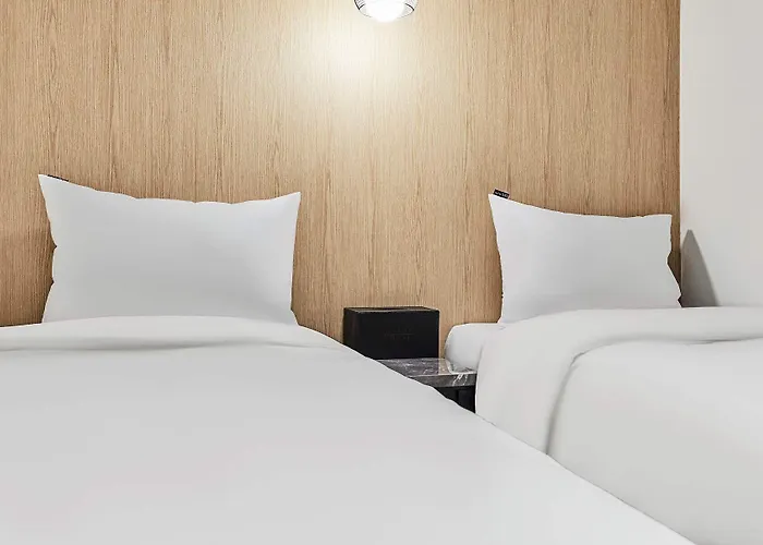 Motel Wo Yongsan Station 3*