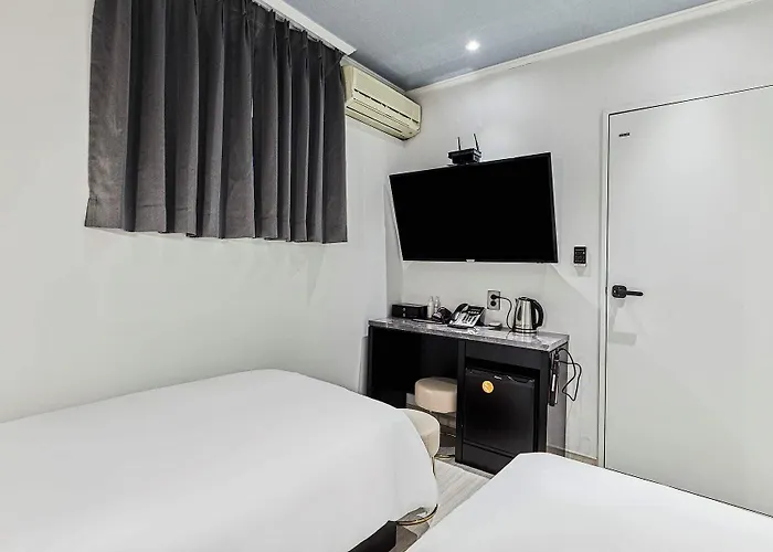 Wo Yongsan Station Motel 3*